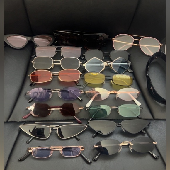 Forever 21 Accessories - 18 pairs of sunglasses bundle